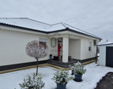 Eladó családi ház Mikepércs 109 000 000 Ft