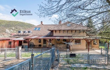 Eladó családi ház