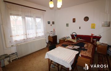 Eladó családi ház