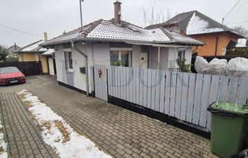 Eladó családi ház