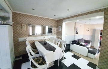 Eladó családi ház