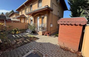 Eladó családi ház