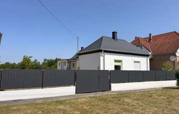 Eladó családi ház