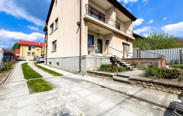 Eladó családi ház