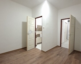 Eladó lakás Komló 16 900 000 Ft