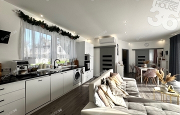 Eladó családi ház