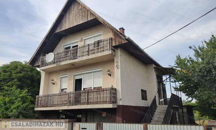 Eladó családi ház, Farmos                                 