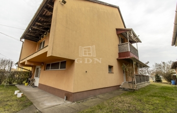 Eladó családi ház