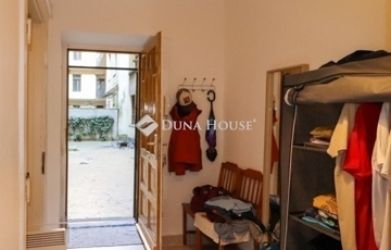 Eladó lakás