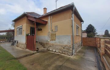Eladó családi ház