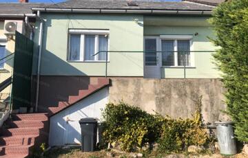 Eladó családi ház