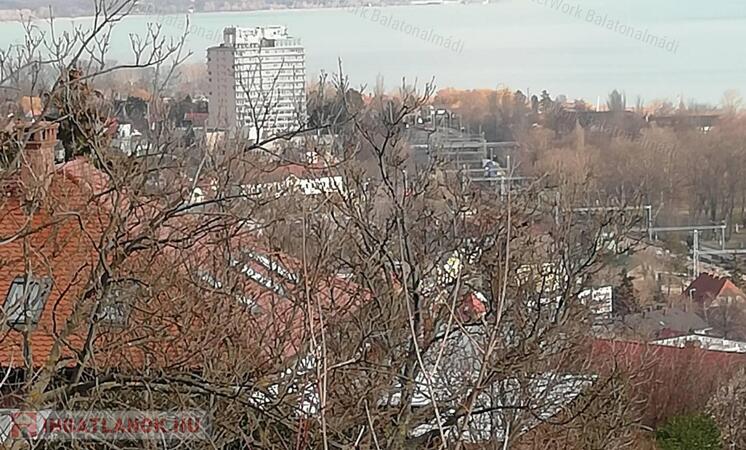 Panorámás építési telek eladó!