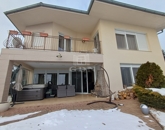 Eladó családi ház Szekszárd 185 000 000 Ft