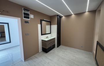 Kiadó iroda/üzlethelyiség