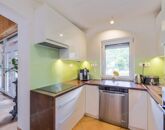 Eladó családi ház Majosháza 199 000 000 Ft