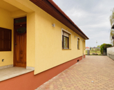 Eladó családi ház Újhartyán 129 000 000 Ft