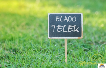 Eladó telek/földterület