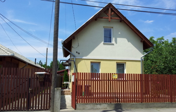Eladó családi ház