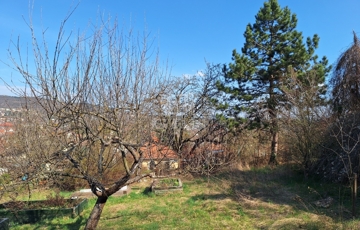 Eladó telek/földterület