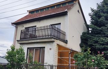 Eladó családi ház