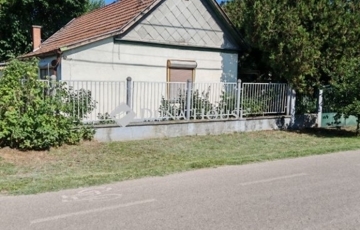 Eladó családi ház