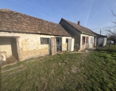 Eladó családi ház Bana 13 500 000 Ft