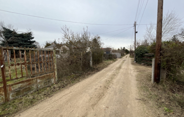 Eladó telek/földterület