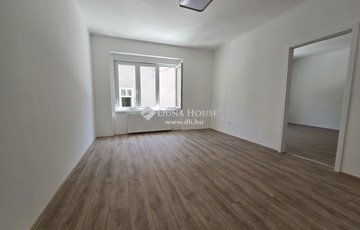 Eladó lakás