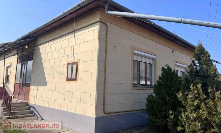 Eladó 4 szobás családi ház Tiszaörsön!
