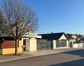 Új építésű, kétszintes prémium ingatlan kertkapcsolattal