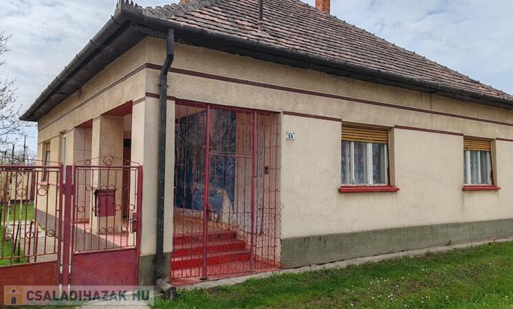 Eladó Kengyelen 3szobás családi ház!                                 