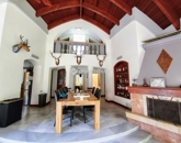 Eladó családi ház Pécs 119 999 999 Ft