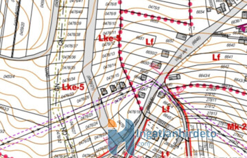 Eladó telek/földterület