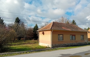 Eladó családi ház