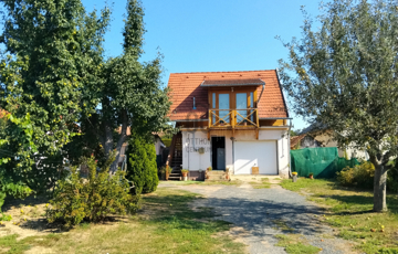 Eladó családi ház