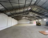 Kiadó ipari ingatlan Győr 380 000 Ft