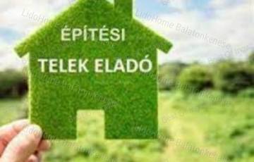 Eladó telek/földterület