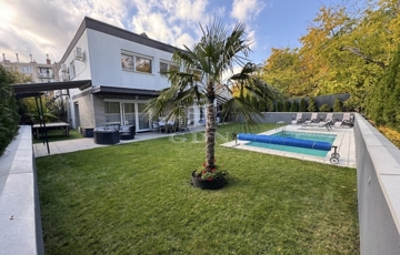 Eladó családi ház