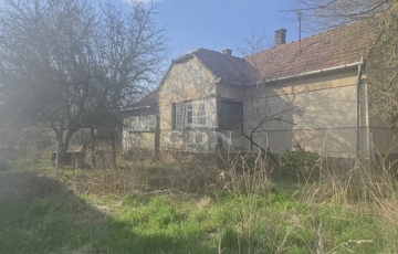 Eladó családi ház