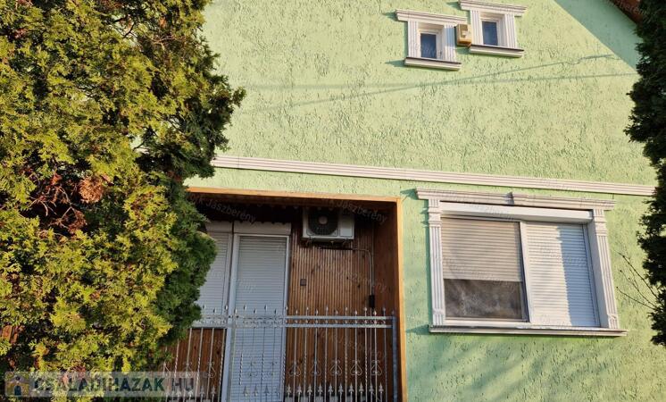 Tarnaörsön 109 nm-es, 3 szobás családi ház eladó, 3 fűthető garázzsal                                 