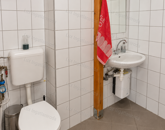 Oroszlány központjában üzlethelyiség
