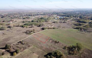 Eladó telek/földterület