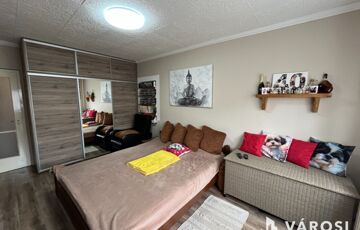 Eladó lakás