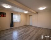 Eladó családi ház Velence 79 900 000 Ft