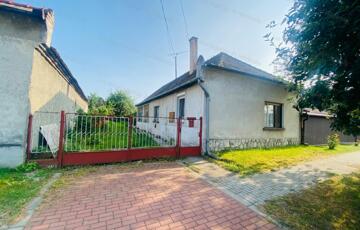 Eladó családi ház