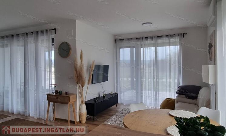 Eladó új építésű ikerházfél Balatonkenesén!                                 