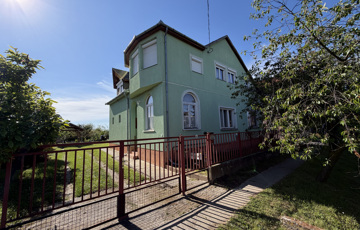 Eladó családi ház