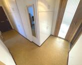 Napfényes, tágas lakás