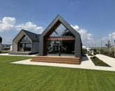 Eladó családi ház Balatonföldvár 230 000 000 Ft