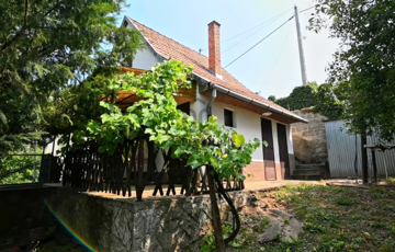 Eladó családi ház